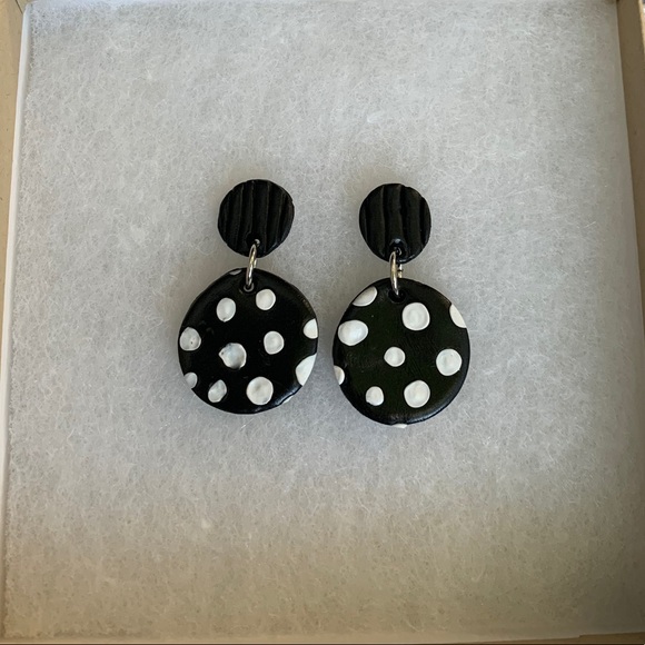 2/$25 Polka dot earrings 🖤⚪️ - Picture 1 of 2